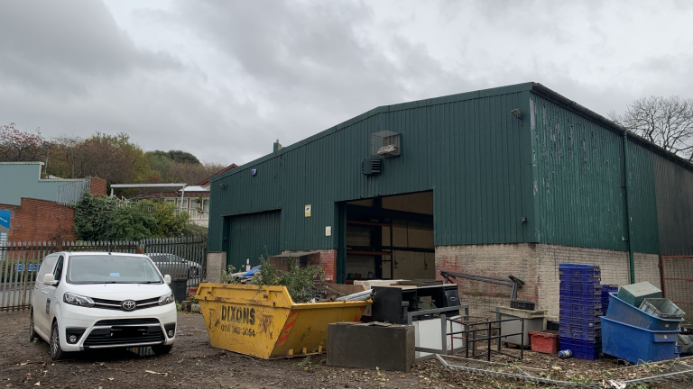 4,583 sq ft Light Industrial Unit To Let