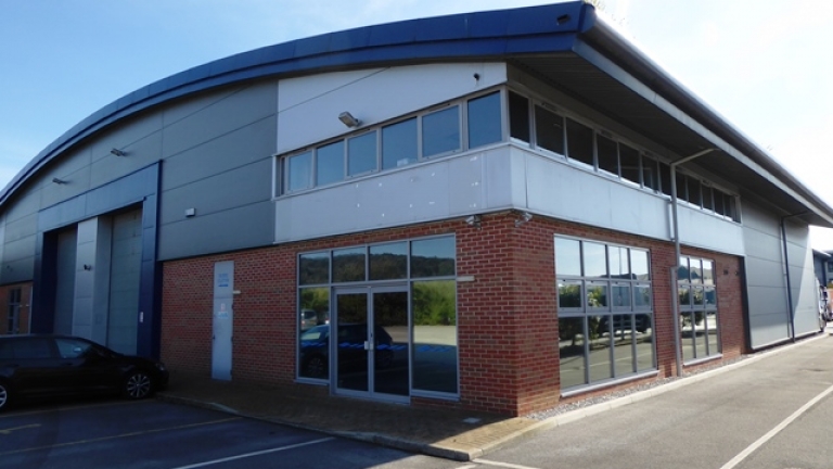 High Quality Business Unit To Let